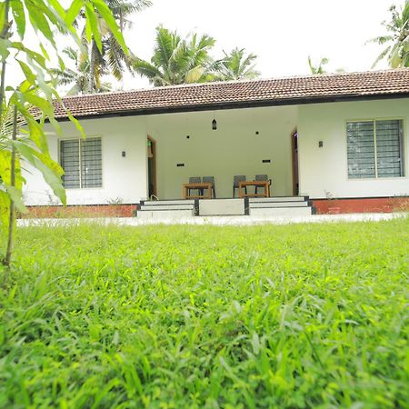 Prakruthi Residency Munroeisland Apartment Mundrothuruth Luaran gambar
