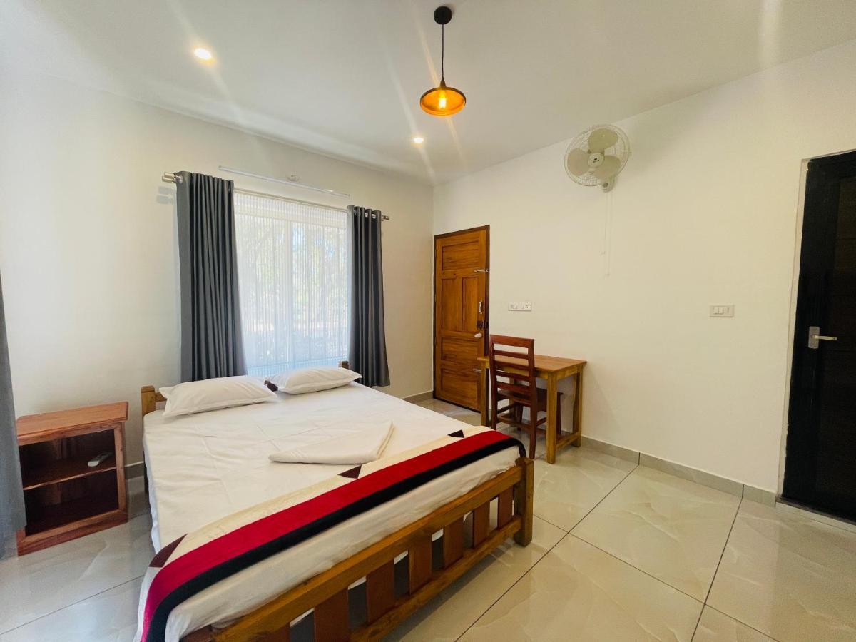 Prakruthi Residency Munroeisland Apartment Mundrothuruth Luaran gambar