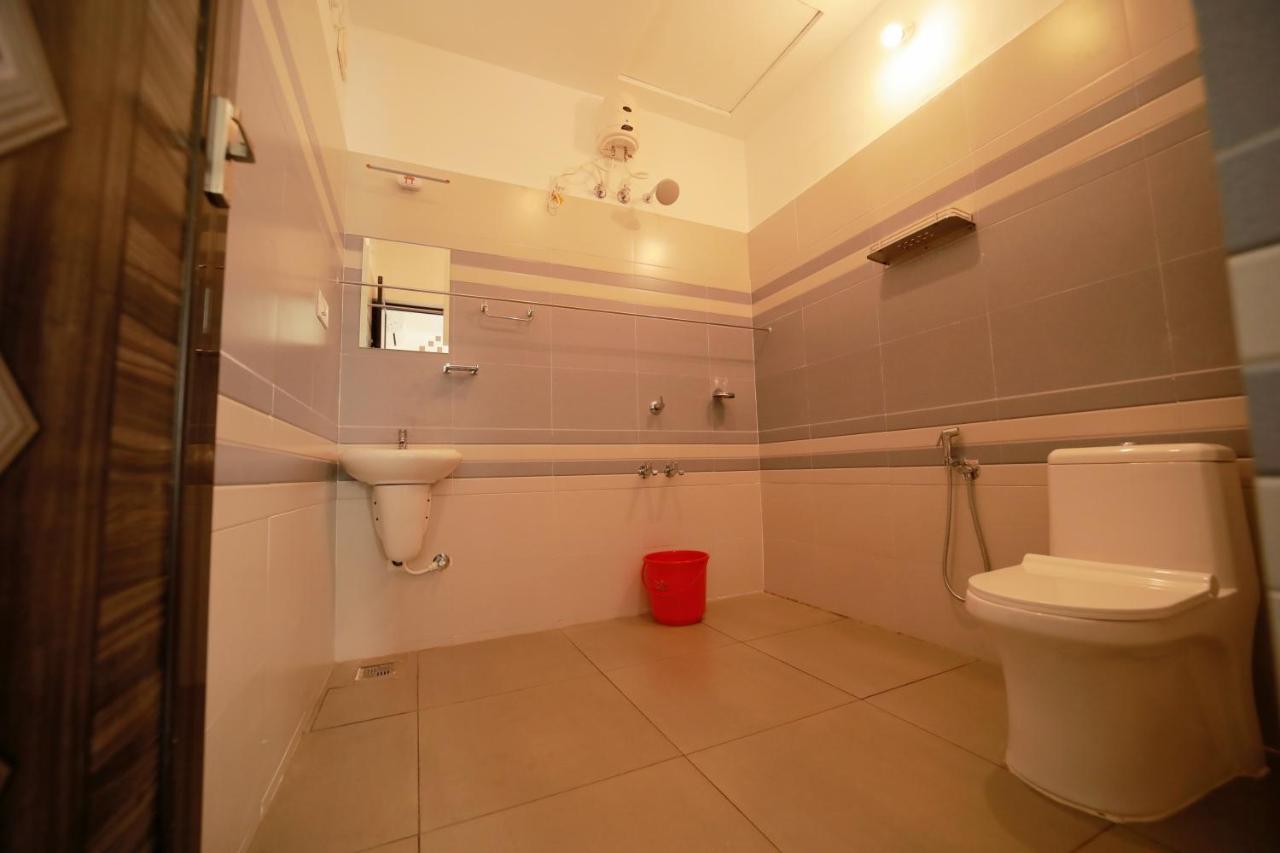 Prakruthi Residency Munroeisland Apartment Mundrothuruth Luaran gambar